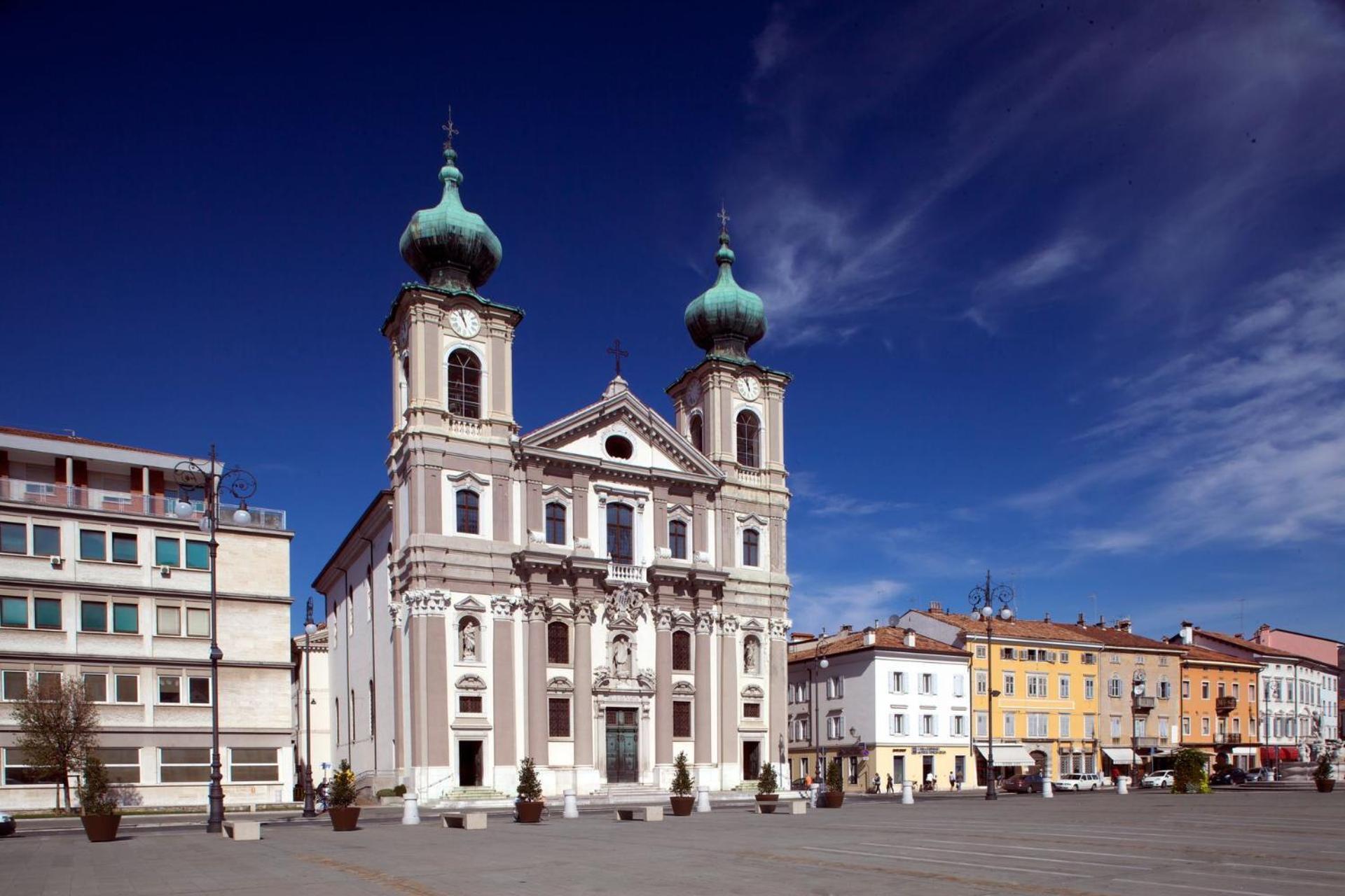 Gorizia Holiday Inn Rastello Suite Exterior photo